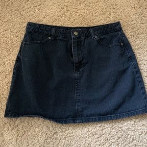Forever 21 black denim skirt